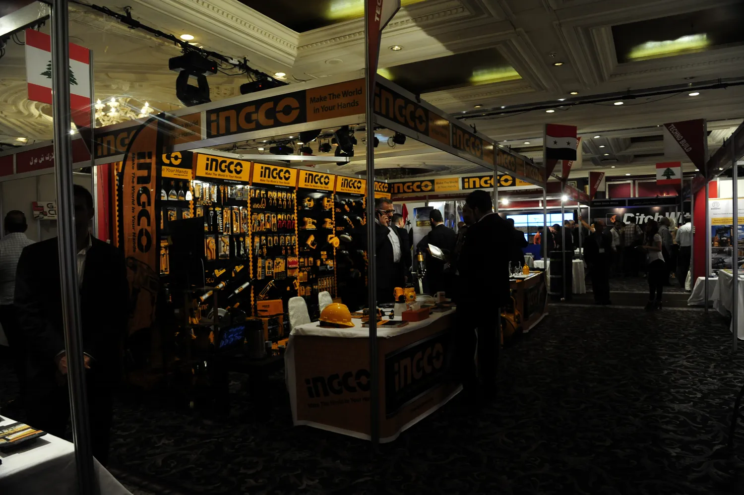 INGCO dealer stand